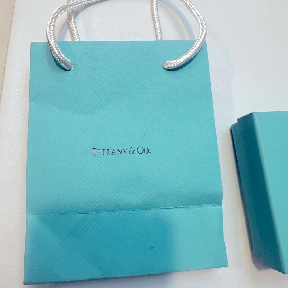 Tiffany & Co. empty box - Picture 6 of 7